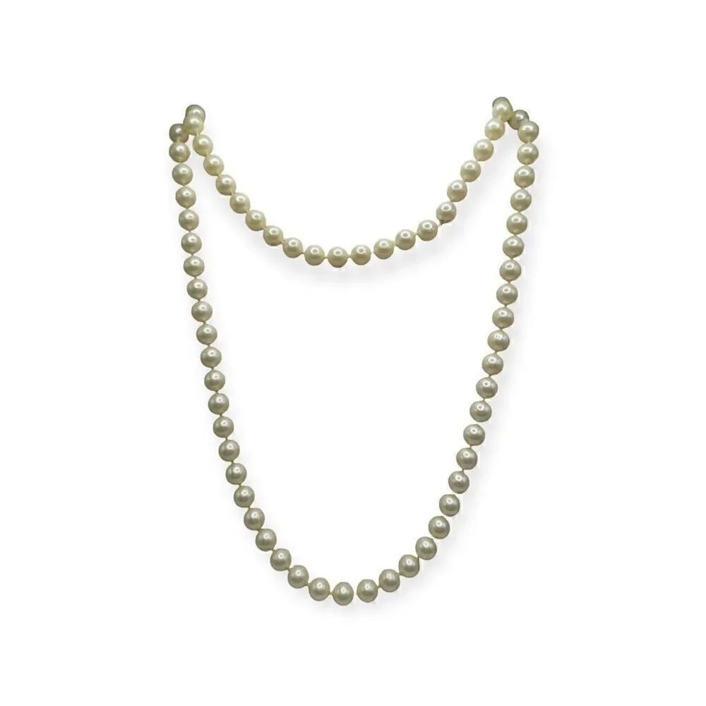 Vintage faux pearl necklace 46 inches long